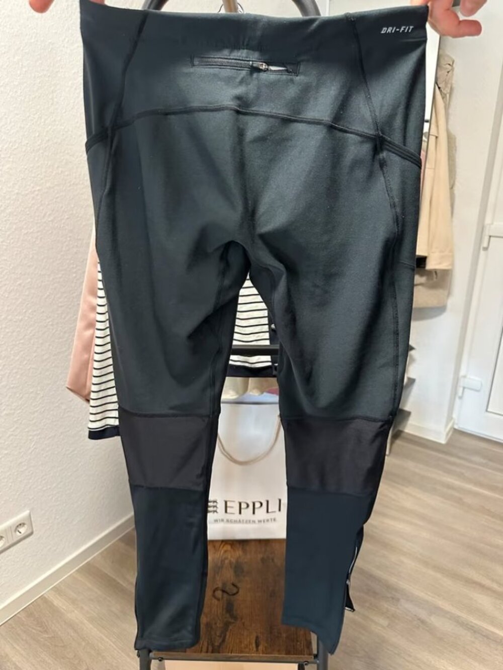 Nike Men's Running Tights — Black, Size L - Picture 3 of 3